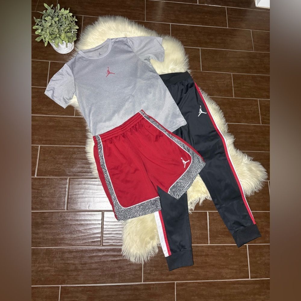 Jordan Gray/Red/Black Athletic bundle Sz Large